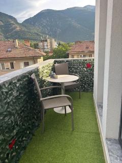 Family Apartment in Central Karlovo - 8