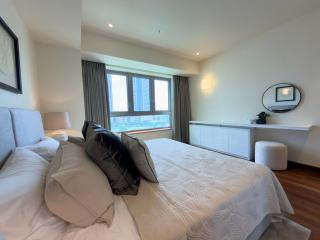 Luxury 2 bed lake and sea view at Cinnamon Life Residence - 2