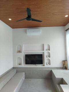 2 br Mediterranean House with private pool - 3