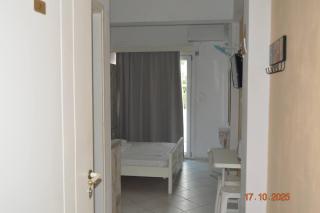 Small studio with balcony, pool and beach in 100m - 9