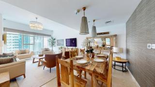 Vacationer Holiday Homes I Beautiful 2 Bed l Modern Amenities l Marina Views - 1