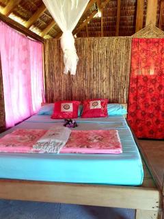 Lonnoc ocean view beach bungalows - 8