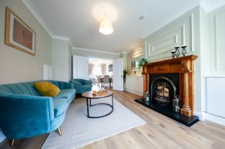 Modern 3-bed house near Dublin Airport - Great for families - 9