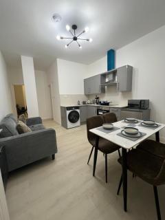 Apartment 2 by SJP - Central Kettering - Twin Bedroom - Free Parking - 8