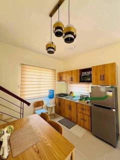 10 steps from the Pool Secluded House with Coffee Bar - 3