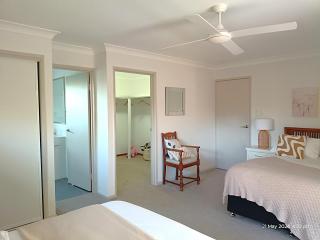 "Casa Serena" - Spacious 3Bed 2Bath Entire Holiday Home - 5