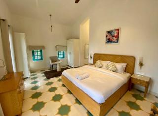 Luxury 3BHK Villa - Pvt Pool & Bathtub - 3