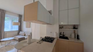 Boutique studio in Saska Kępa - PGE & Francuska - 5