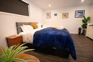 Custom Cabin - In Town - Hot Tub - 3