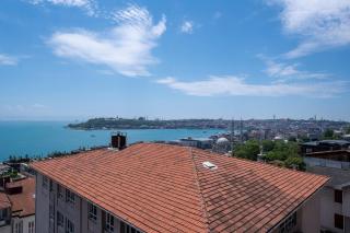 Luxury 2-Bedroom Bosphorus View Residence with Private Parking - 7