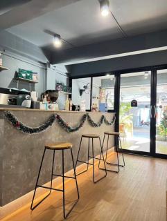 The Moment Hostel & Cafe - 0