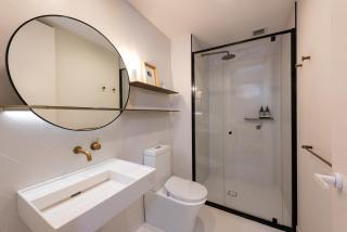 Trendy 1 Bedroom Apartment in the Heart of Collingwood - 6
