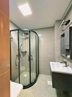 Winchester garden and amazing homes - 1