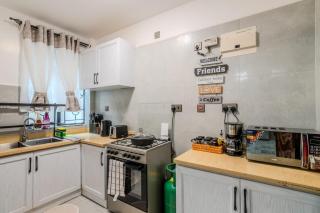 Premium 1 Bedroom unit in Westlands Nairobi Steps from Movenpick Hotel - 6