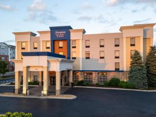 Hampton Inn & Suites Addison - 7