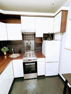 Cozy 2rm Apartment with 2xWorkspace - 8