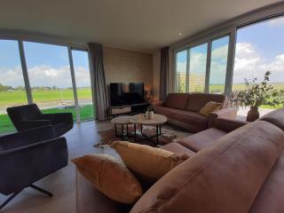 Spacious holiday home in Leons with garden - 9