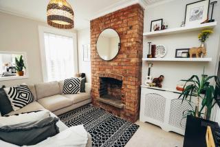 2BR Terrace in Darley Abbey with Free Parking - Sleeps 4 - 2