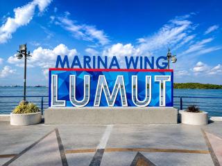 Ark Lumut Seafront Hotel - 4