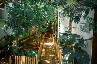 Thamburu Inn by Zennor Spaces - 1