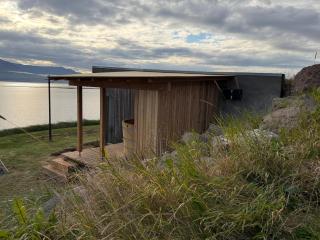 Súlur Nollur - Architect-Designed House with Fjord View and Hot Tub - 3