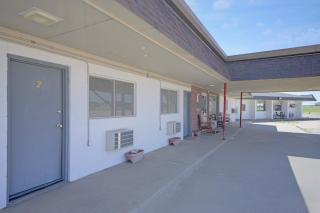 First Inn By OYO Quinter Hwy 70 - Quinter - 3