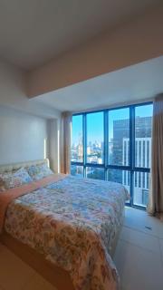 Chic Condo 38 park pool, gym - 0