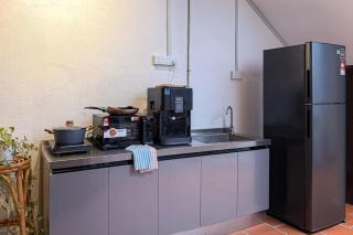 Toh Aka Inn 5BR 16 Guests Free Parking - 5