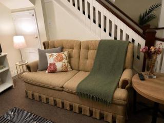 Cozy Basement Retreat in Bancroft - 8