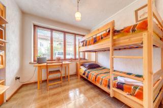 1-Bedroom Garden Flat - 0