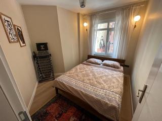 2-Bedroom Apartment in a Perfect Location - 8