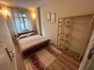 2-Bedroom Apartment in a Perfect Location - 6