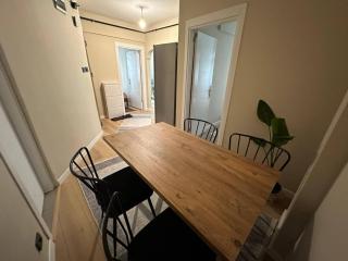 2-Bedroom Apartment in a Perfect Location - 5