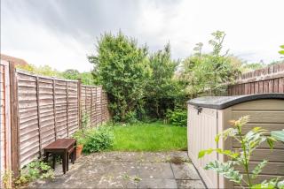 Sunny Modern House with Garden - 1