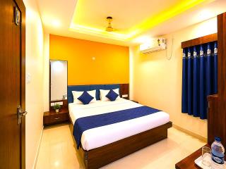 Rooftop Continental Sea Jagdish Beach Palace-Near Sea Beach#Parking Facility#Comfortable Stay With Wi-fi And Lift Facility - 8