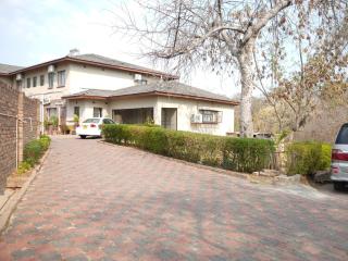 All Tribes Pumula Guest House - 9