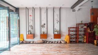 JinStyle Wulingyuan Budget Inn Near Baofeng Lake In Zhangjiajie With Chinese Inspired Design Convenient Access Affordable Stays For Value Conscious Travelers Exploring Zhangjiajie National Forest Park - 3