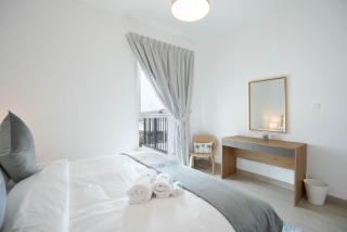 Bloomfields 1BR in Waters Edge 10 - 6