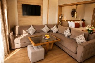 Mabrouk Hotel and Suites- Adult only - 4