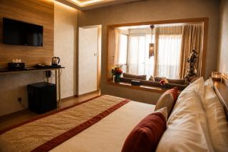 Mabrouk Hotel and Suites- Adult only - 3