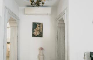 Earthy 5 Bedroom Heritage Rooms in Shared Home - 9