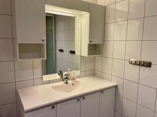 Spacious Stay With 3 Bedrooms And 2 Baths - 1