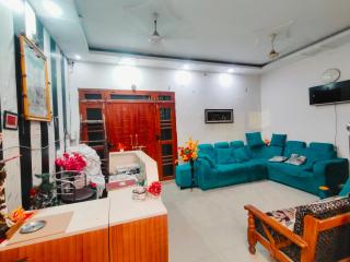 Govind Atithi Greh - 2