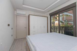 Villa Mira Private Spa & Luxury Pool Villa in Belek - 1