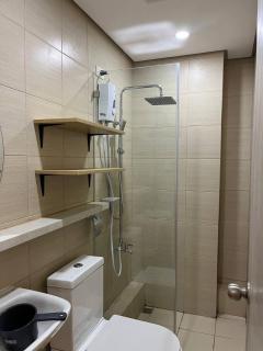 Cozy 2BR Condo near SM City Ecoland Davao - 5