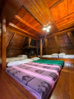 Lyneshan Traditional- House and Cafe - 4