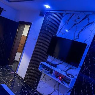 E-Lounge Hotel, Suites & Outdoor Bar - 1