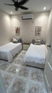 10pax 3 rooms w Snooker Karaoke Games Dart Pontian Musliim Friendly - 6