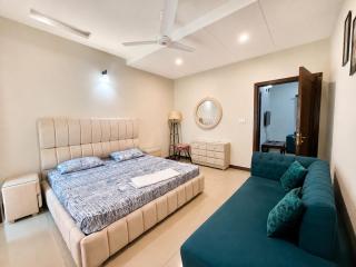 Modern 2BR Apartment , Near Zeta Mall & Giga Mall - 4