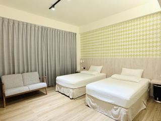 KLA B&B - 1